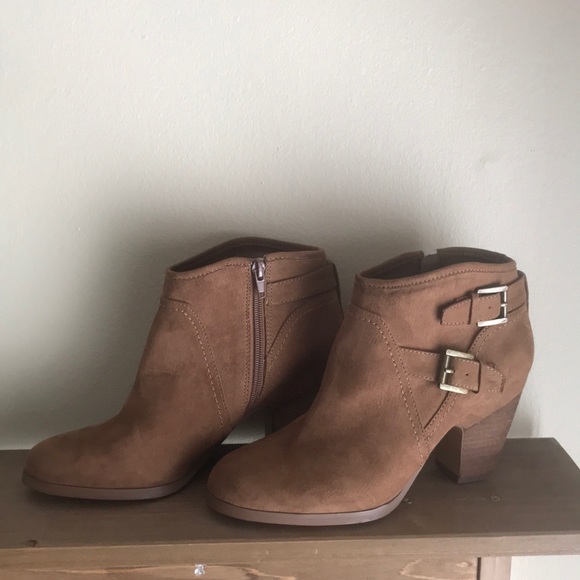 Crown Vintage Shoes - Crown Vintage Camel Booties